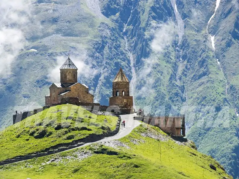 cathsedral-of-caucasus-georgia_web