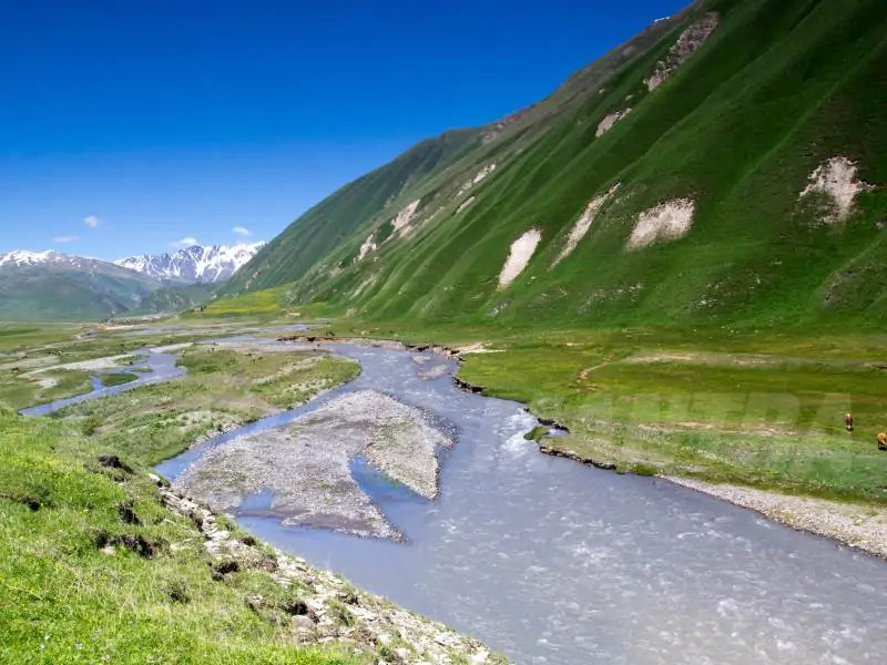 tergi-river-georgia_web