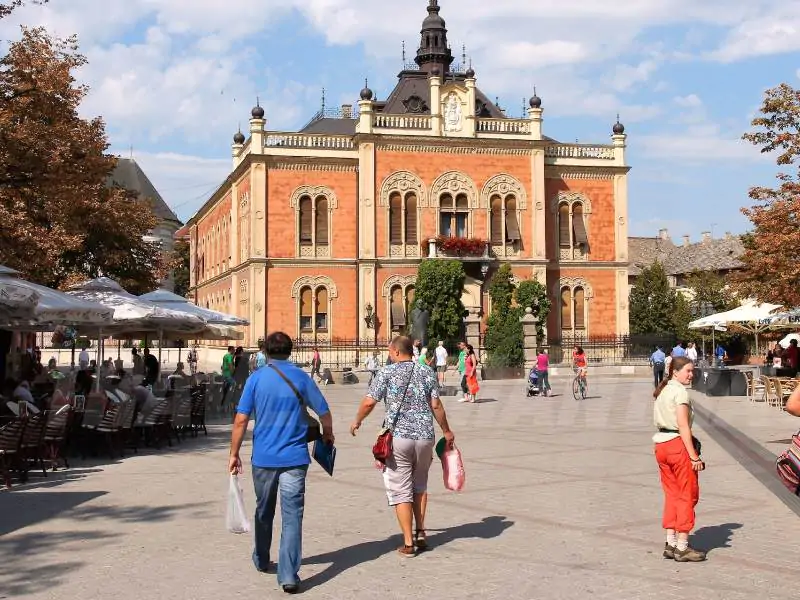 zmaj-jovina-street-serbia_web